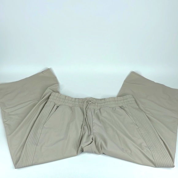 Athleta Wide Leg Pants in Light Beige - Picture 2 of 12